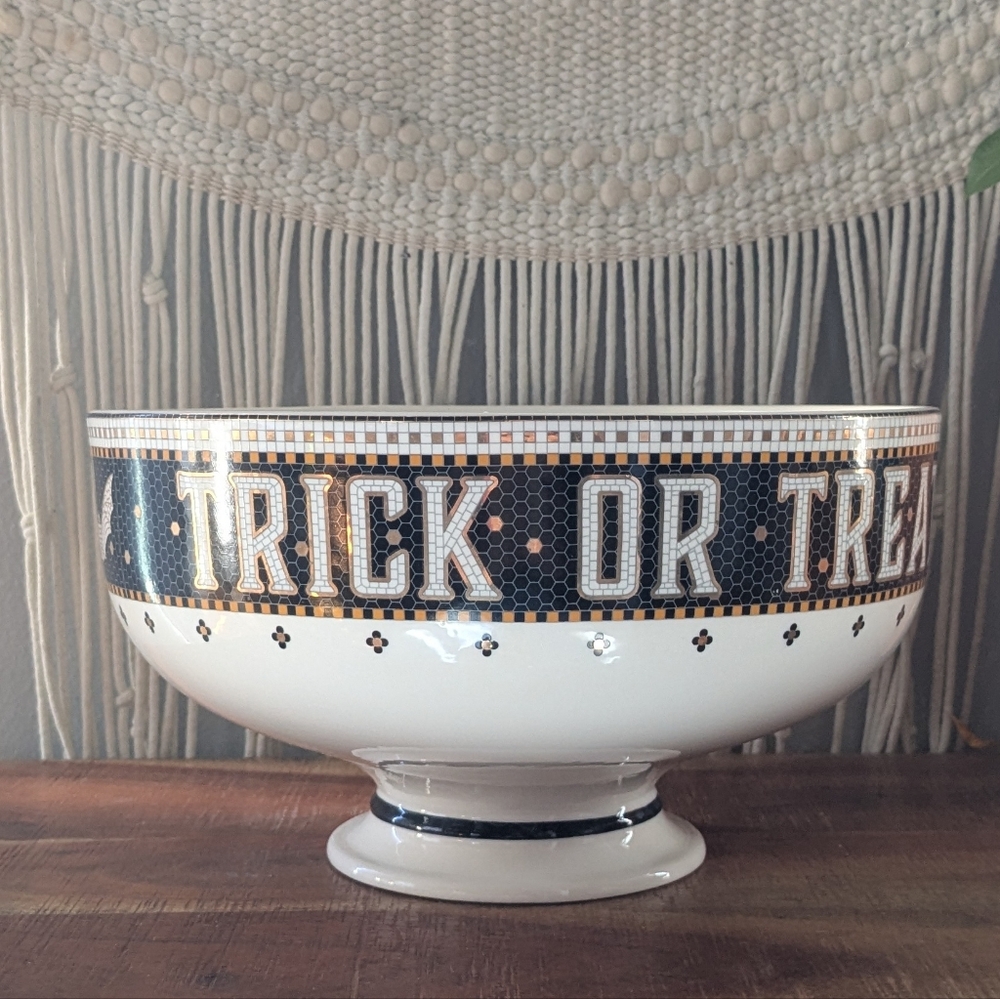 Anthropologie Bistro Tile Halloween Collection Serving Bowl – 24K NWT